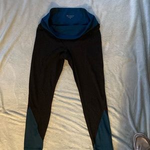 LEGGINGS. Atheleta two tone skinny leggings , size M. Great condition